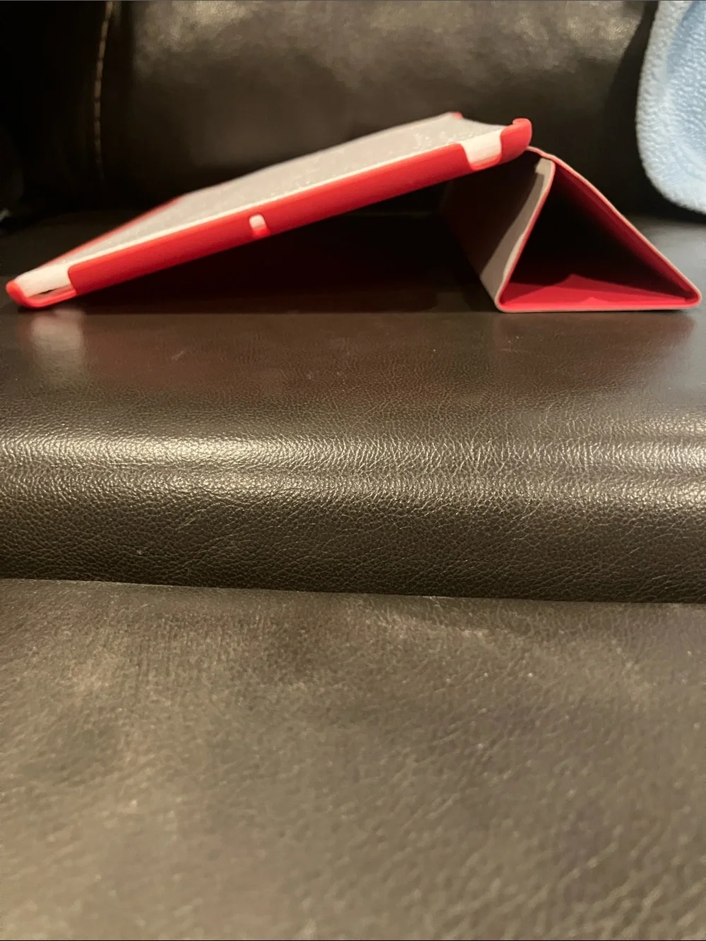 Jetech this red